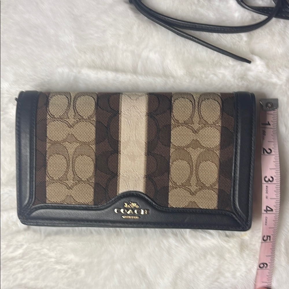 COACH- Anna Foldover Clutch Crossbody In Signature Jacquard With Stripes - Picture 3 of 13